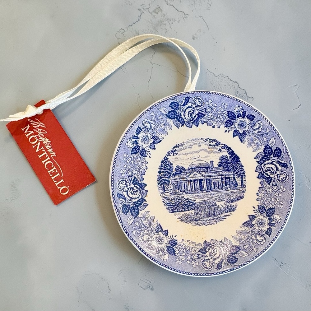 Monticello Christmas 2008 Ornament Miniature Blue & White Plate on White Ribbon